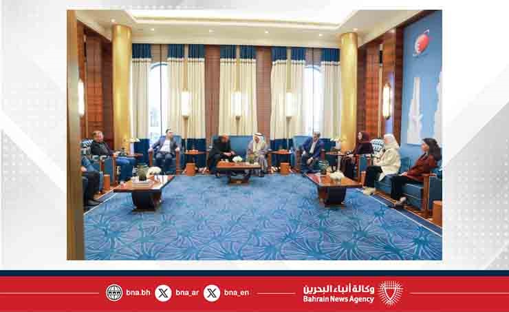 رئيسا مجلسي الشورى والمستشارين يوقعان بيانا مشتركا ويؤكدان مواصلة تعزيز علاقات الأخوة البحرينية المغربية والتعاون الثنائي لتحقيق المزيد من التقدم والازدهار